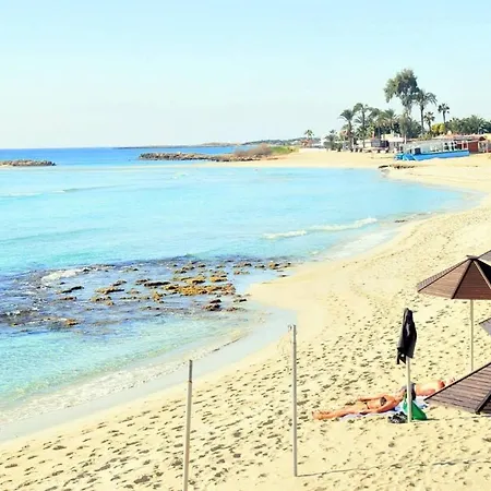 Nissi 3 Pool Access Garden *