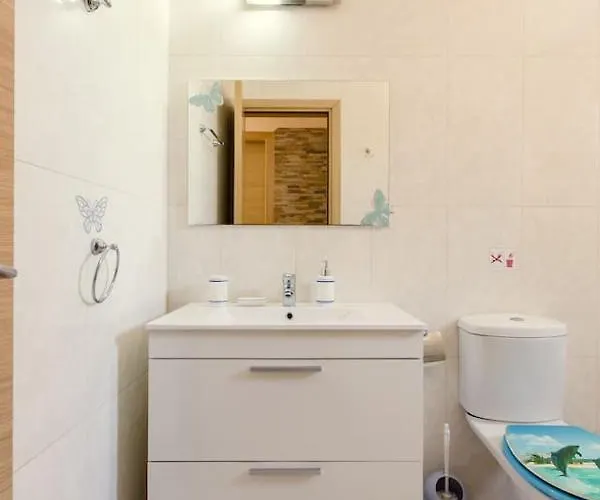 Nissi 3 Pool Access Garden 公寓 *