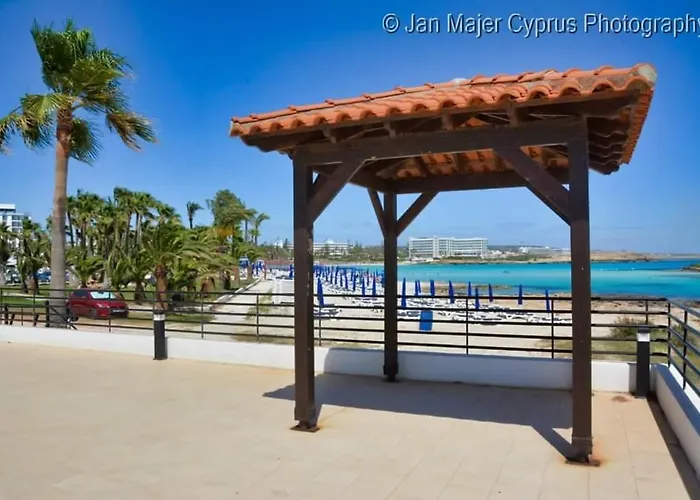 Nissi 3 Pool Access Garden Apartament